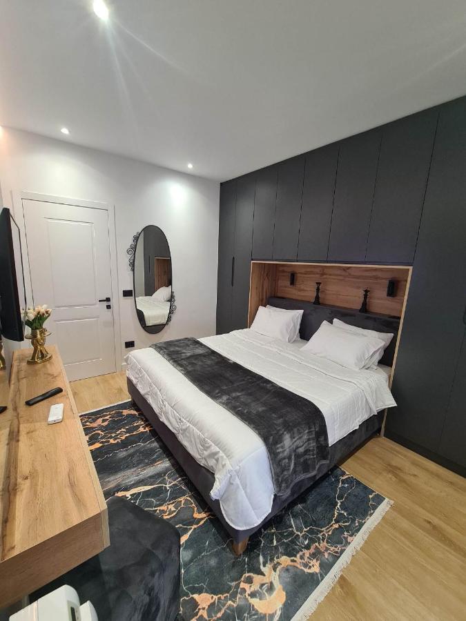 Grey Luxury Apartment Gjirokaster Ngoại thất bức ảnh