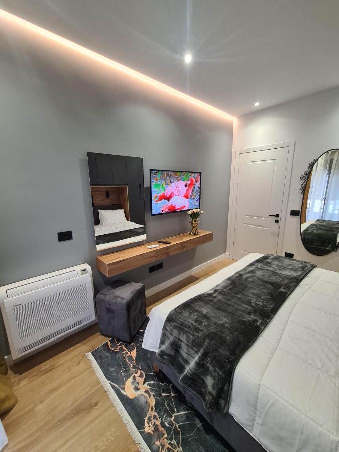 Grey Luxury Apartment Gjirokaster Ngoại thất bức ảnh